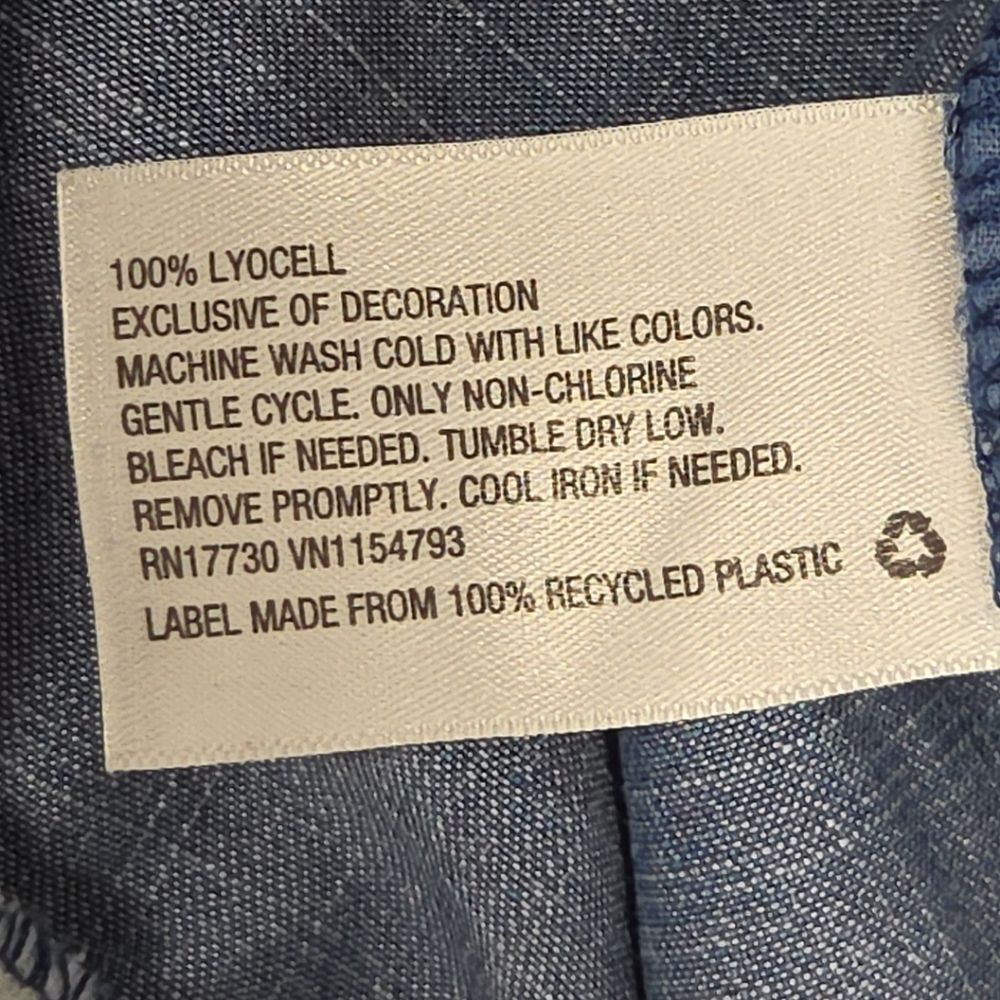 MOSSIMO SUPPLY CO Womens Chambray Denim Bomber Jacket XS Snap Button Pockets EUC - Picture 5 of 10